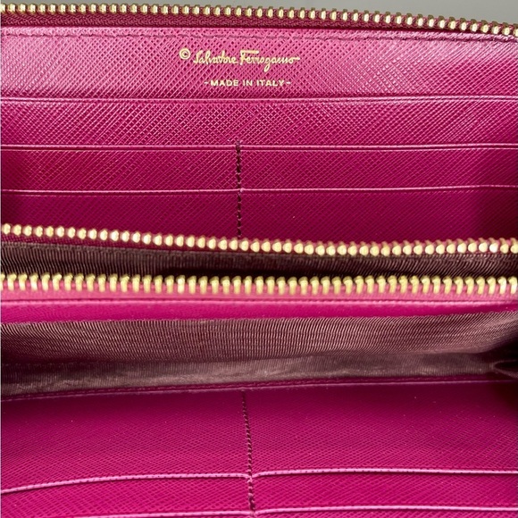 Salvatore Ferragamo Pink Leather Clutch - Picture 7 of 14
